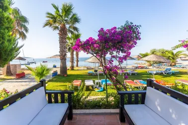 SEASIDE BEACH CLUB