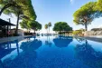 SEASIDE BEACH CLUB Pools & Beach