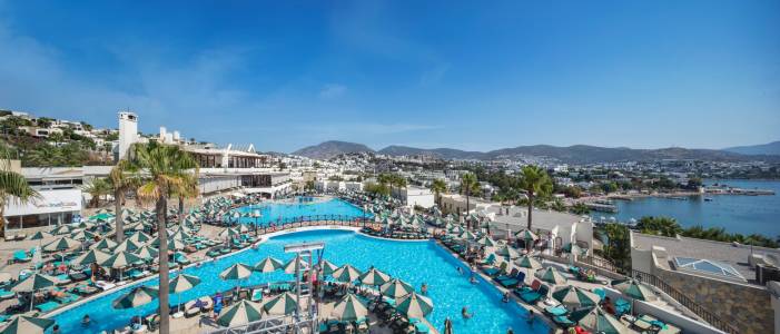 SELECTUM COLOURS BODRUM Pools & Beach