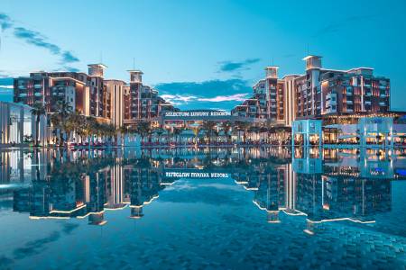 SELECTUM LUXURY RESORT