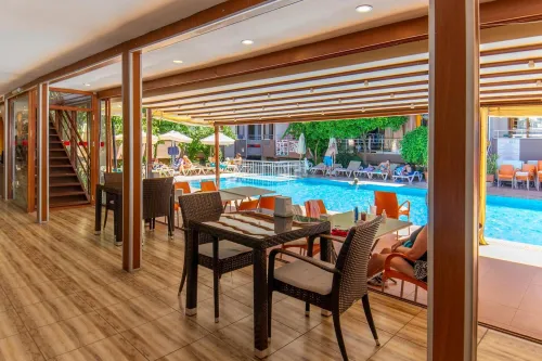 SELENIUM HOTEL Restaurants