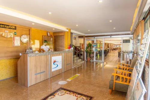 SELENIUM HOTEL Lobby