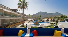 BELLAZURE HOTEL Pools & Beach