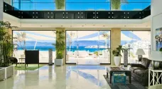 BELLAZURE HOTEL Lobby