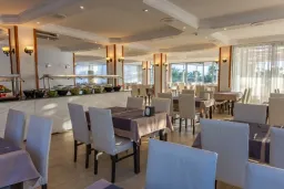 SENTINUS BEACH HOTEL Restaurants