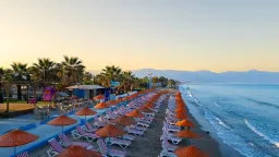 SENTINUS BEACH HOTEL Pools & Beach