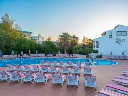 SENTINUS BEACH HOTEL Pools & Beach