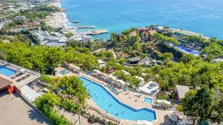 SENZA GARDEN HOLIDAY CLUB Pools & Beach