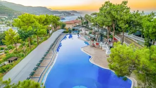 SENZA GARDEN HOLIDAY CLUB Pools & Beach