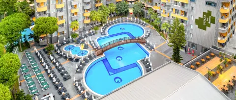 SENZA GRAND SANTANA Pools & Beach