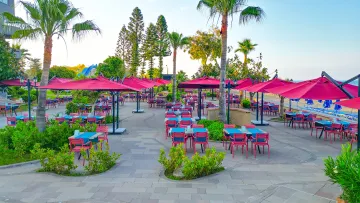 SENZA SUNSET BEACH HOTEL Restaurants