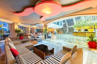 SENZA THE INN RESORT-SPA Bars
