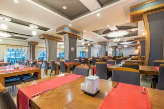 SENZA THE INN RESORT-SPA Restaurants