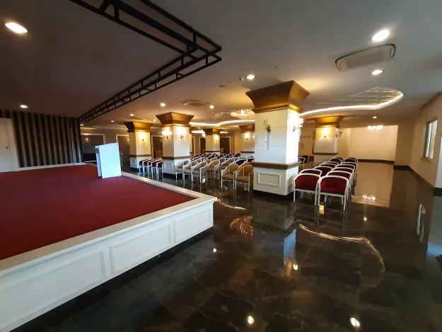 SERENIS SIDE HOTEL Meetings