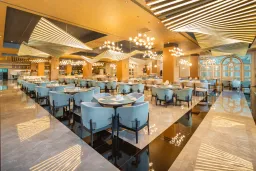 SERENITY QUEEN HOTEL Restaurants