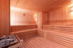 SERENITY QUEEN HOTEL Spa