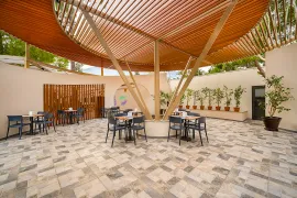 GRAVEL HOTELS SELECT Restaurants