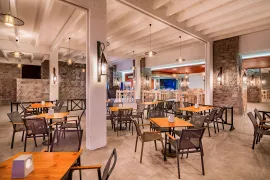 GRAVEL HOTELS SELECT Bars