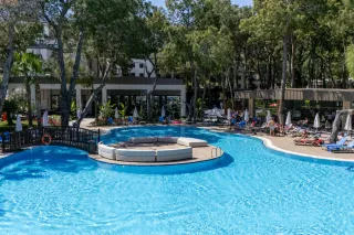 SEVEN SEAS HOTEL LIFE Pools & Beach