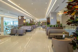 SEVEN SEAS HOTEL LIFE Lobby