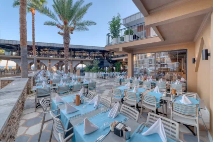 SEVEN SEAS PALMERAS BAY Restaurants