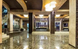 SH DOLCE VITA Lobby