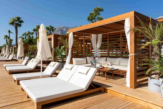 SHERWOOD EXCLUSIVE KEMER Pools & Beach