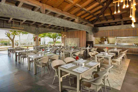 SHERWOOD EXCLUSIVE LARA Restaurants