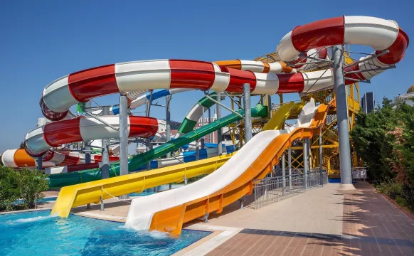 SHERWOOD EXCLUSIVE LARA Pools & Beach