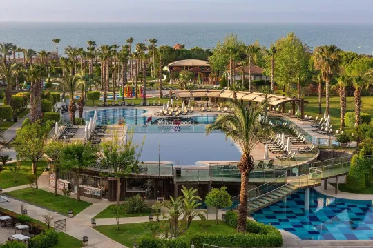 SHERWOOD EXCLUSIVE LARA Pools & Beach