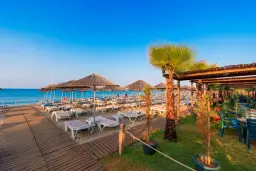 SIAM ELEGANCE HOTELS-SPA Pools & Beach