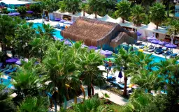 SIAM ELEGANCE HOTELS-SPA Pools & Beach
