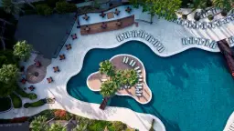 SIAM ELEGANCE HOTELS-SPA Pools & Beach