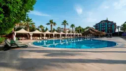 SIAM ELEGANCE HOTELS-SPA Pools & Beach