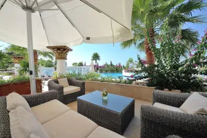 SIANJI WELL BEING RESORT Pools & Beach