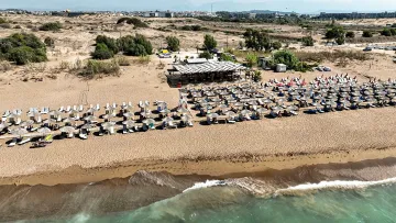 SIDE AMOUR HOTEL Pools & Beach
