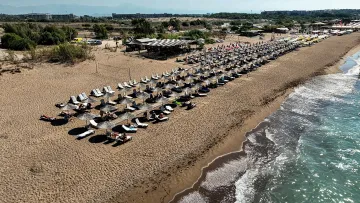 SIDE AMOUR HOTEL Pools & Beach