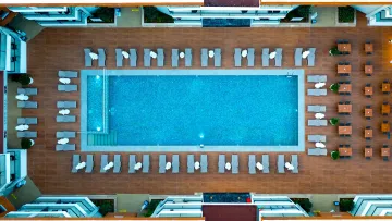 SIDE AMOUR HOTEL Pools & Beach