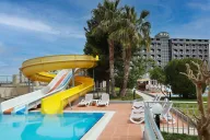 SIDE KUM HOTEL Pools & Beach