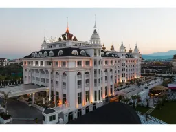 SIDE ROYAL PALACE General Images