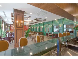 SIDE ROYAL PALACE Bars