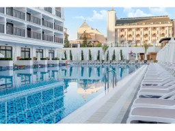 SIDE ROYAL STYLE Pools & Beach