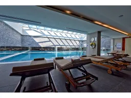 SIDE STAR BEACH Pools & Beach