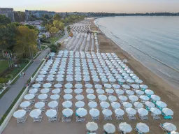 SIDE STAR ELEGANCE Pools & Beach