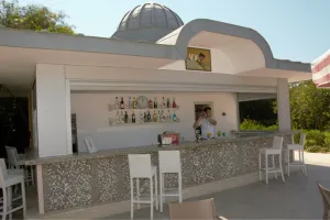 SIDE STAR RESORT Bars