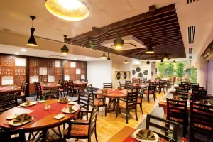 SIDE STAR RESORT Restaurants