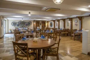 SIDE STAR RESORT Restaurants