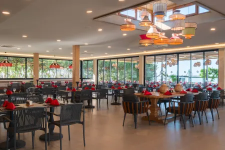 SIDE SUN HOTEL Restaurants