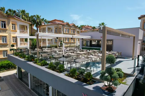 SIDE VILLAGE FAMILY HOTEL Restaurants