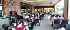 SIDE WEST PARK Restaurants